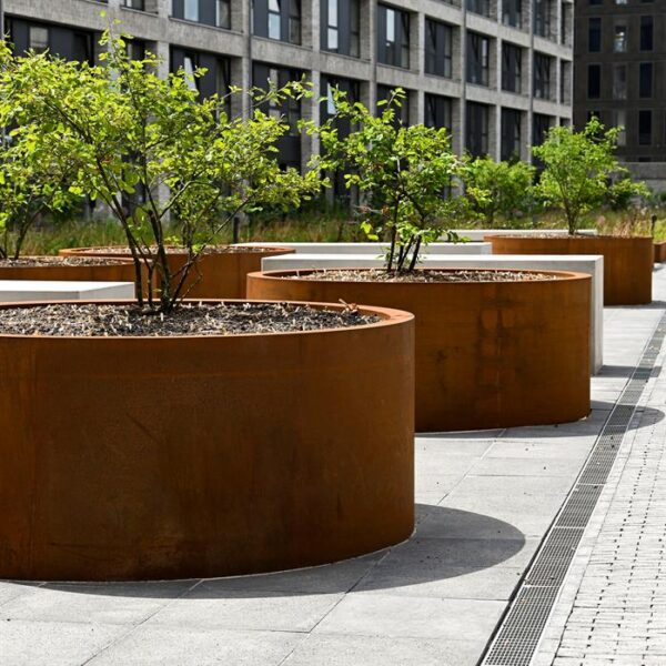 Corten steel planter round