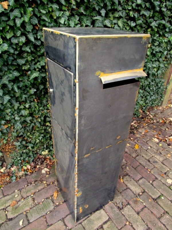 Corten steel standing mailbox Thor